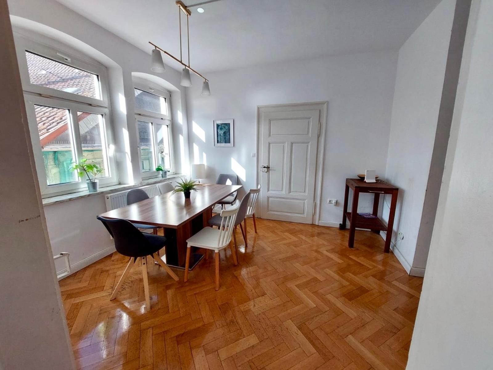 Old Town Center Apartments كولمباخ المظهر الخارجي الصورة